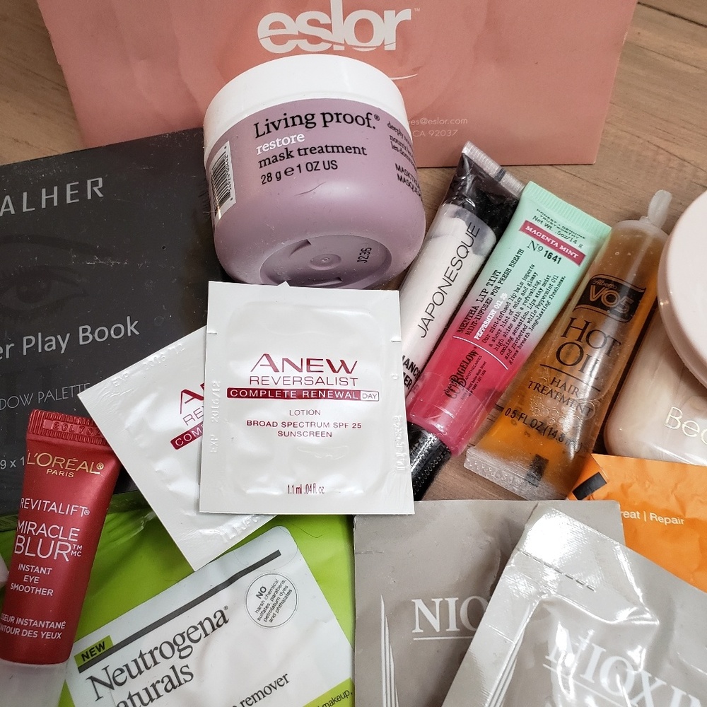 Beauty Bundle - Picture 2 of 4